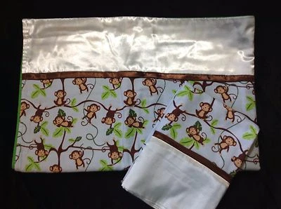 Manta y funda de almohada para niños pequeños, monos juguetones, franela y satén, VIAJES Foto 1 de 4