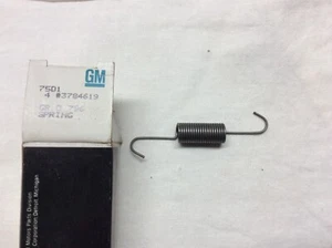 1957-1981 CORVETTE NOS CLUTCH FORK PULL BACK SPRING (ANTI-RATTLE) - 3784619 - Picture 1 of 1