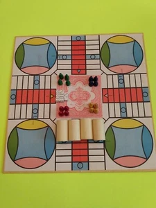 PARCHEESI Royal Backgammmon Game of India Vintage 1975 Selchow Righter Co. - Picture 1 of 5