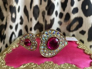 Betsey Johnson Heart Of Glass Fuchsia Pink Crystal AB Hinged Bangle Bracelet - Picture 1 of 6