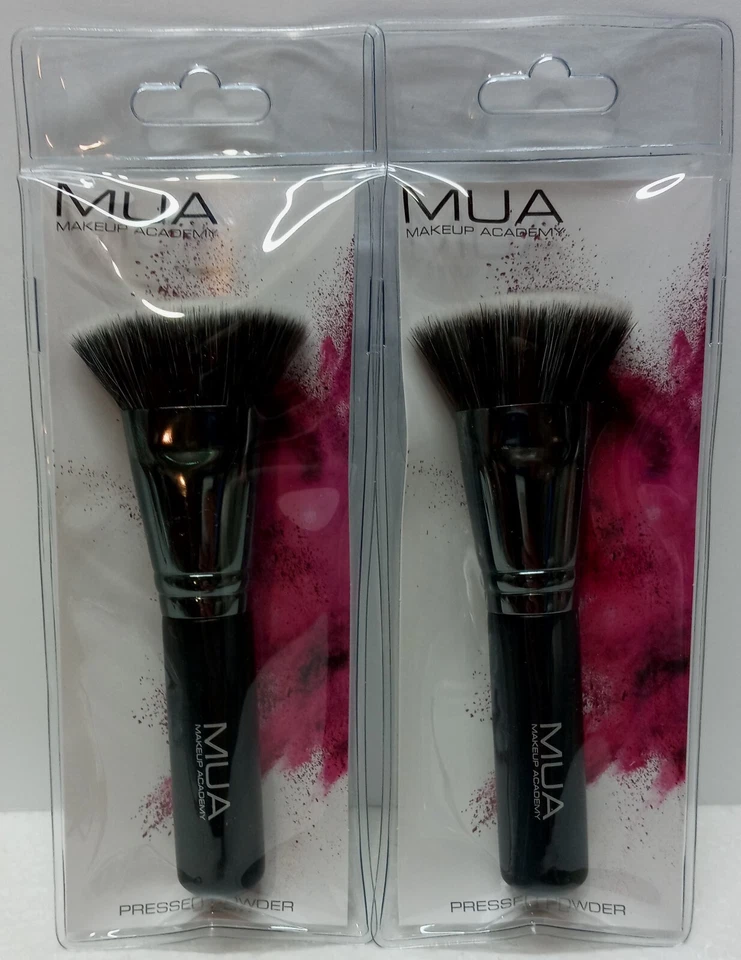 MUA Professional Makeup Academy Multi Purpose Brush in RESEAL Pouch