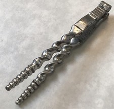 Ancien casse noisette noix Réversible art populaire outil cuisine ,Vintage