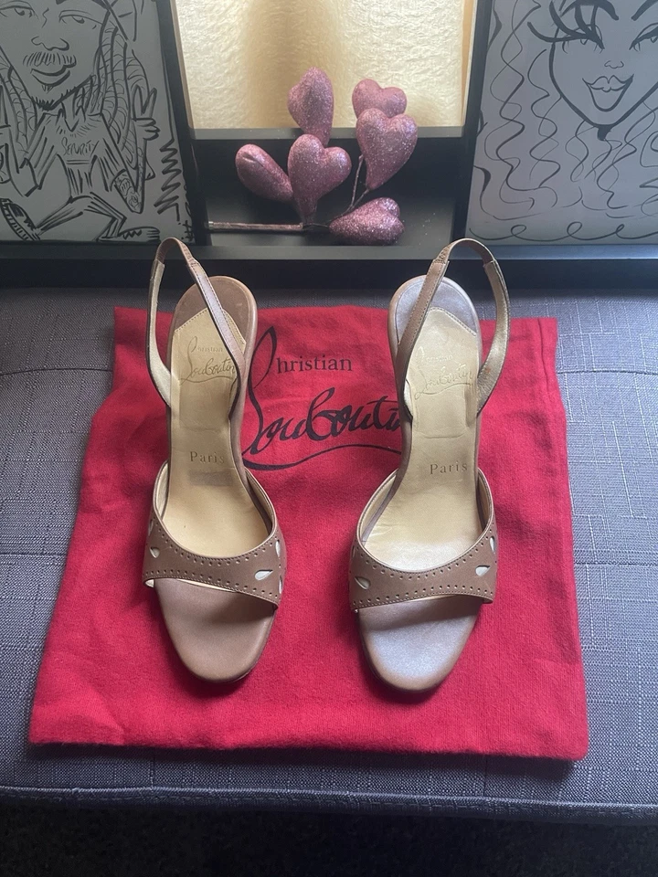 Sandalias Christian Louboutin para mujer talla 5,5 con correas Foto 1 de 1