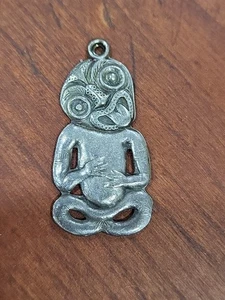 Sterling Silber Maori Hei Tiki Charm Anhänger Vintage Neuseeland - Bild 1 von 5