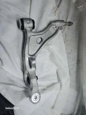 Front Left Lower Control Arm Assembly,  LEXUS RC350 RC300 2013-24 4864030320 Foto 1 de 4