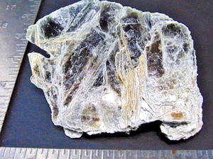 5" X 4" XLS Mica Book - Hewitt Mine, Haddam, CT. - Picture 1 of 7