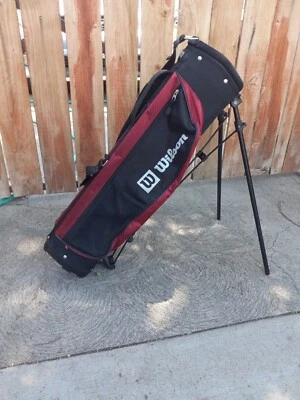 Bolsa de golf Wilson Carry Stand YOUTH divisor de 3 vías 29 pulgadas de alto espalda roja Foto 1 de 4