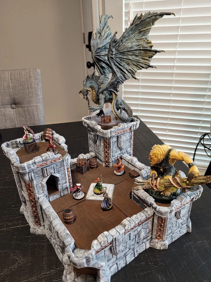 Gargantuan Castle FULLY PAINTED Dungeons & Dragons/Path Fantasy Scenery - Image 1 of 4