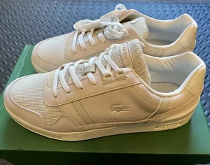 Lacoste Herren T-Clip Sneaker, OFF WHT/LT GRY Gr. 10 Neu im Karton! - Bild 1 von 9