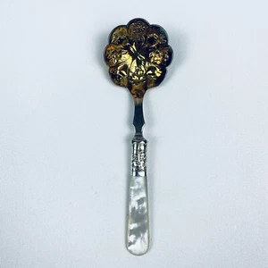 Sheffield England Scalloped Berry Server EPNS A1 Silver w Gold Wash MOP Handle - Picture 1 of 14