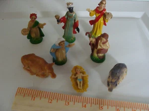 Navidad Vintage Pequeño Belén Juego de 8 Piezas Plástico Figuras Años 50 Animales - Imagen 1 de 2