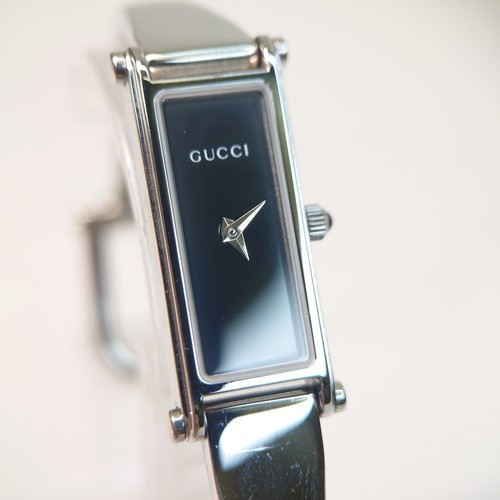 Orologio GUCCI 1500L Argento Bianco DONNA Vintage Quasi Come Nuovo Funzionante Giappone
