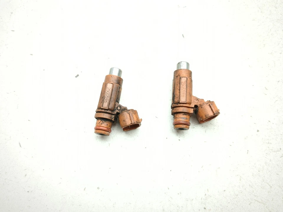 03-12 Suzuki SV650 Inyectores de combustible de gas 2500596 Foto 1 de 4