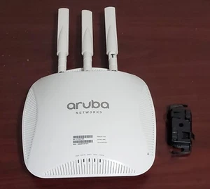 Aruba Instant IAP-224-US APIN0224 Access Point, Bracket, 3x Antenna 2.4 & 5 GHz - Picture 1 of 8