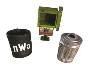 WWE NWO Daily News Zeitungsständer Mülleimer Hülle Wrestling Zubehör - Bild 1 von 8