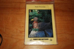 Honey Bee Patterns DUCK DOORSTOP Pattern D6 by Sharon Wright - Picture 1 of 2