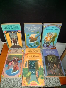 C.S. Lewis Books. Paperbacks 1970. The Chronicles of Narnia 1-7 Vintage Classics - Picture 1 of 3