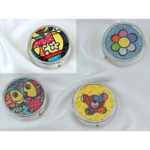 Enesco Romero Britto Pill Box 14072 - Apple Design - Picture 1 of 1