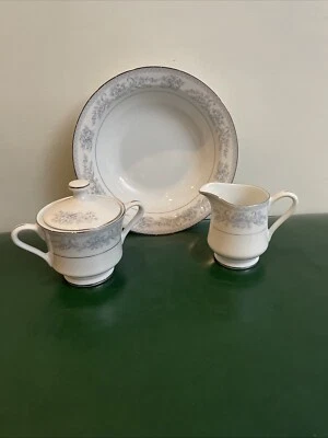 "Crema y azucarero Mikasa DRESDEN ROSE L9009 con juego de tapas y tazón para verduras 9""" Foto 1 de 4