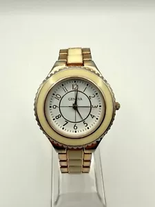 Geneva Cream Colored Enamel & Gold Tone Band Women's Watch Vintage - Picture 1 of 8
