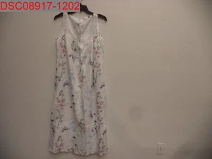 NWT - Women's White Pastel Floral Gown with Lace, Size L, 381791002 - Picture 1 of 7