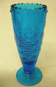 ANTIQUE BERMUDA BLUE ART GLASS FLUTED VASE by WESTMORELAND - GRAPE CLUSTERS - Picture 1 of 3