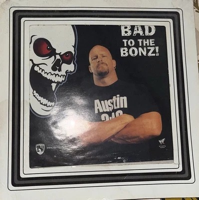 Vaso de carnaval WWE 'Hollywood' Hulk Hogan y Steve Austin 'Bad To The Bonz' Foto 1 de 2