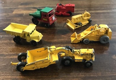 LESNEY MATCHBOX MAJOR PACK EARTH MOVER, MB TRACTOR SHOVEL MB DOZER Muir Truck - Image 1 of 4
