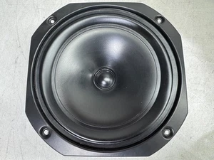 1 x KEF SP1205 8" Poly cone Woofer from C40 3 ohms - Picture 1 of 2