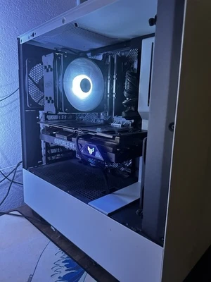 PC gaming gama alta RTX 3050 Foto 1 de 4