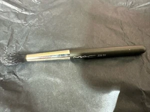 MAC 224SH SHORT HANDLED TAPERED BLENDING BRUSH - NEW - NATURAL HAIR - Picture 1 of 2