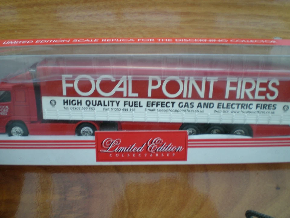 Corgi TY86704 Volvo Curtainside Focal Point Fires - Image 1 of 1