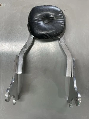 2001 Kawasaki Vulcan Classic VN1500E Sissy Bar almofada de descanso traseiro - Imagem 1 de 4