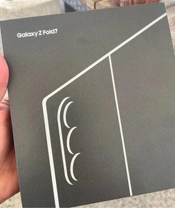 Samsung Galaxy Z Fold 7 - 512 GB - Jet Black (Unlocked)🔓New / Sealed📦 - Picture 1 of 3