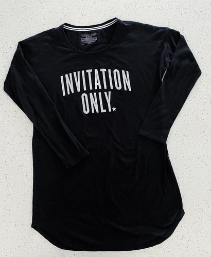 UNDERCOVER Top lungo corto Victoria's Secret solo su invito nero glitter lettere XS