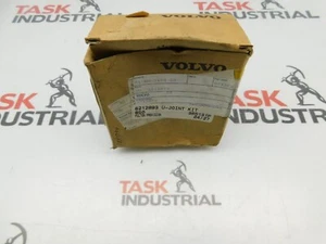 Volvo U-Joint Kit 6212893 - Picture 1 of 4