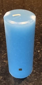 PartyLite 3" x 7" Stumpenkerze Neu Blau Tamarinde C77590 - Bild 1 von 9