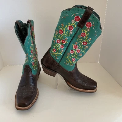Stunning Women’s Ariat Cowboy Boots With An Embroidered Floral Design, Size 6.5 - Image 1 of 4