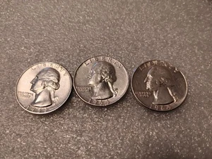 LOT OF 3 SILVER QUARTERS 1959-D 1964-D 1964-D - Picture 1 of 2