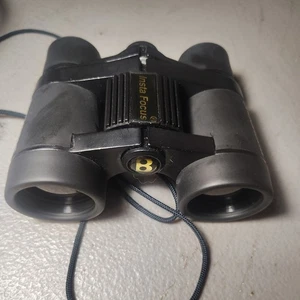 Bushnell Powerview 4x30 Insta Focus Compact Binoculars Black with case.. - Picture 1 of 13