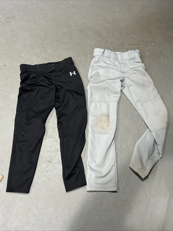 Pantalones de béisbol medianos juveniles negros y grises dos pares. Under Armour Foto 1 de 1