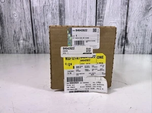 Cubierta de espejo retrovisor lateral derecho GM Yukon Escalade Suburban Tahoe 2021-2023 OEM 84642822 - Imagen 1 de 2