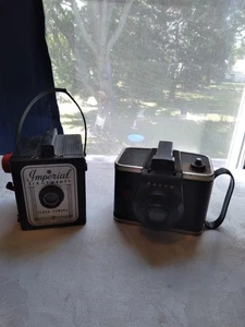 Fotocamere vintage anni 2-50-Ansco Ready Flash & Imperial 620 Flash Camera-Prop O Decorazione - Foto 1 di 20
