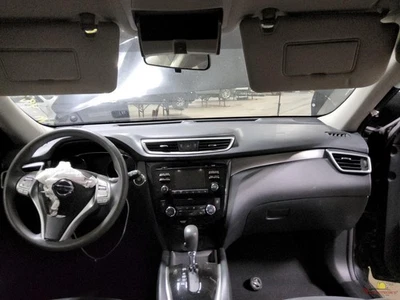Nissan Rogue 2015 controles de temperatura Foto 1 de 4
