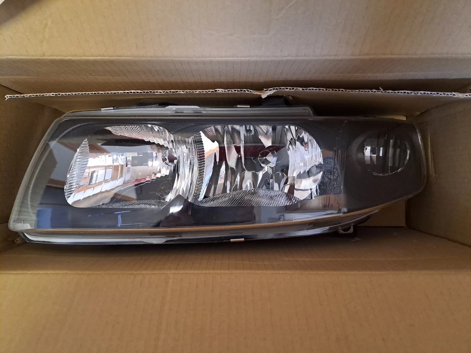 Scheinwerfer Links Seat Toledo Leon  99-05 links  NEU!!  swneu 010 - Bild 1 von 1