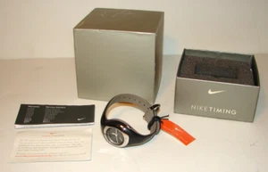 NIKE Triax Swift Sync WC0042-002 Analog-Damenuhr schwarz & chrom *alter Bestand * - Bild 1 von 7