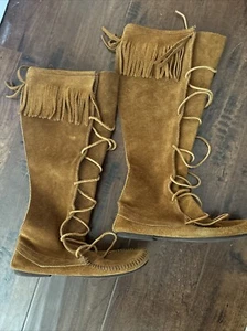Minnetonka Moccasins Knee High Brown Leather Womens Size 7 Soft Sole Front Lace - Picture 1 of 8