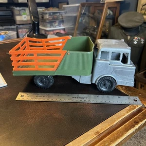 Vintage Plastic 12” Lido Toy Cattle Farm Truck - Picture 1 of 7
