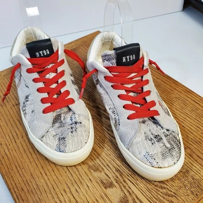 Steve Madden NY90 Shoes Womens Size 7M Snake Print Gold Heel Red Laces Low Top - Image 1 of 4