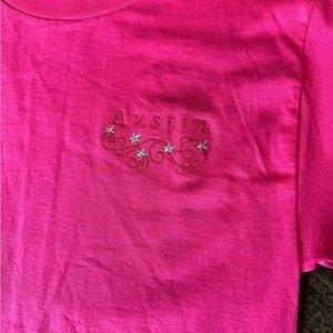 Austin, TX hot pink logo star novelty souvenir t shirt Womens size Small - Picture 1 of 4